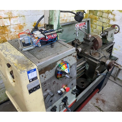 Colchester Student 1800, Straight Bed Centre Lathe , 25