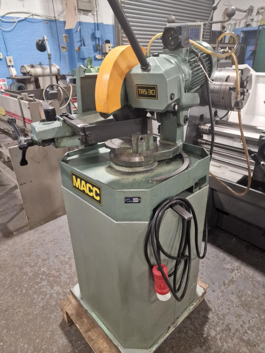 Pull down clearance circular saw
