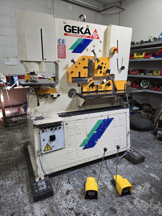 GEKA HYDACROP 80/150A - 80 Ton Steelworker
Punches 40mm dia through 14mm thick plate - Shears 450mm