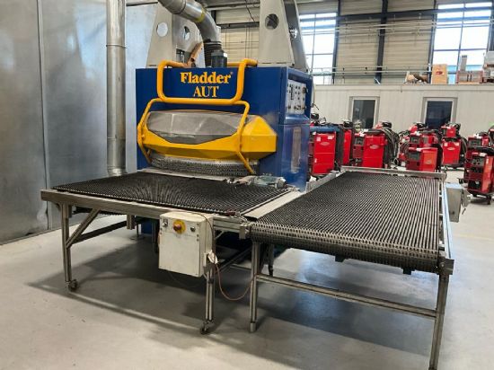 Maximum workpiece hight: 100mm
Maximum workpiece width: 1000mm
Amount of grinders: 6
Machine weig