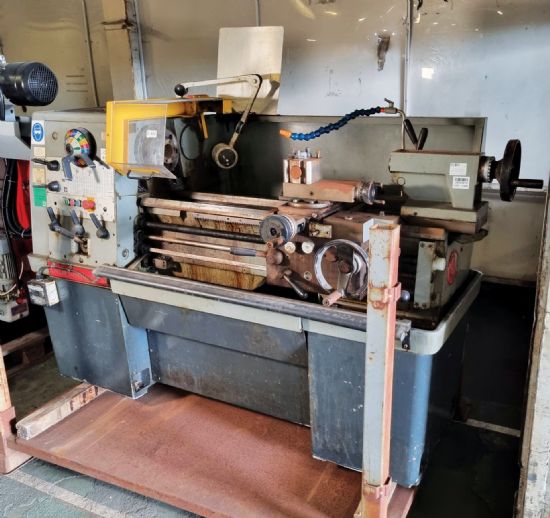 Ex MoD. 
In excellent condition. 
Photos of lathe in situ at MoD facility. 
One of the last late 