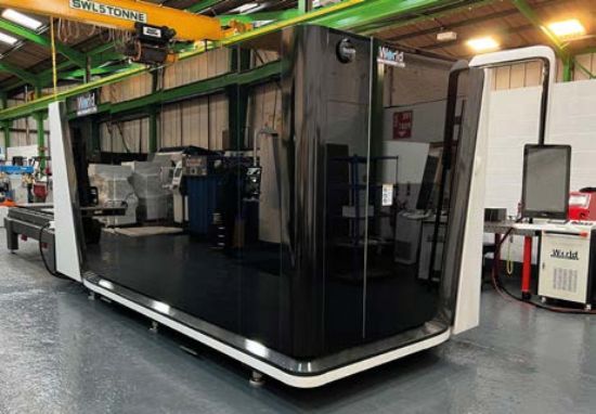 Comprising:
22kW fibre laser, Thinker 3 operating system, 21.5in touch screen display, genius laser