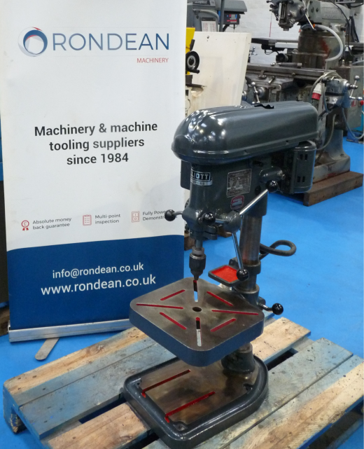 Elliott

Type	
Progress bench drill

Capacity	
½”
300 x 300mm (12” x 12”) Table
200 x 400mm 