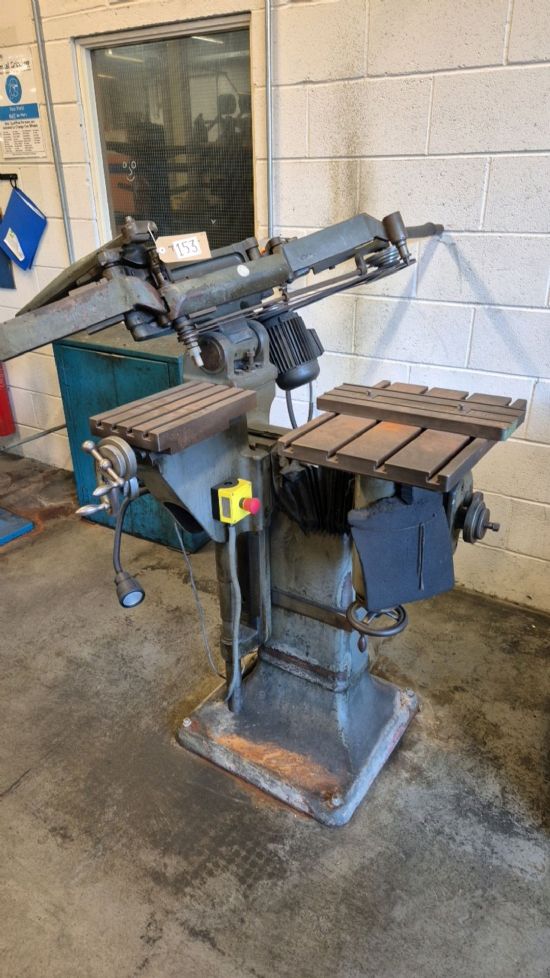 spindle speed range of 475-9500 RPM, 
estimated table size of 24`x6` (610mm x 152mm), 
Serial No. 