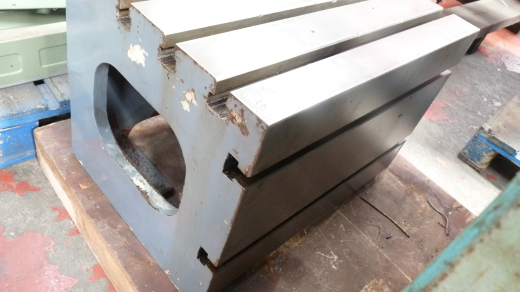 Radial Arm Drill Table, Tee Slotted 610 x 450 x 450mm high (24 x 17 1/2 x 17 1/2`)
Ideal for use wi