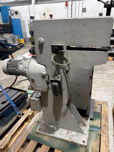 Edwards Powered Beading Machine with some Tooling 
18` throat
£800 + vat