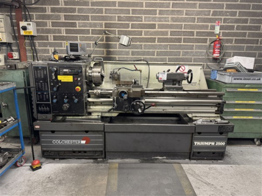 Between centres 1270mm, centre height 197mm, swing over bed 400mm, spindle bore 54mm, Speed 2500rpm,