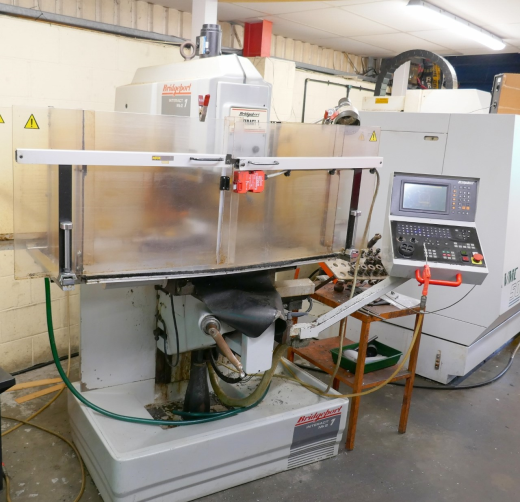 Travels 457 x 305 x 365mm, table 1065 x 410mm, speed 4000rpm, spindle taper 30, Heidenhain TNC 370 c