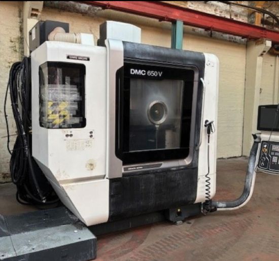 Siemens control, 
X Y Z=650/520/475mm, 
table 900 x 570mm, 
spindle HSK63, 20k rpm, 
20 ATC, 
c