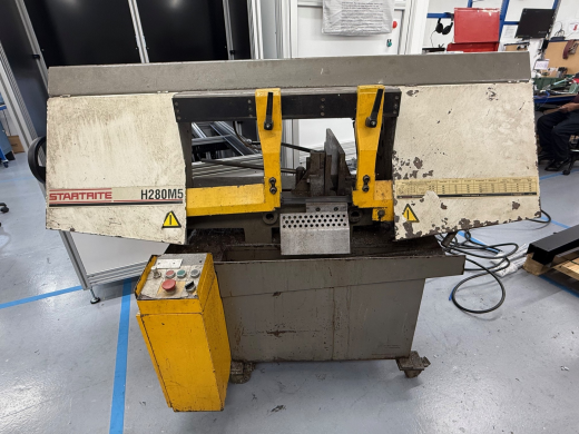 Startrite Horizontal Bandsaw H280
Capacity 280mm
Swivel Vice
Variable Down feed

Machine Data:
