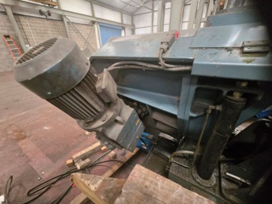 Durma DCB – M 560 / 750 Horizontal Mitre Bandsaw
Serial Number 804813054
Year 2013
Swivel Vice
S