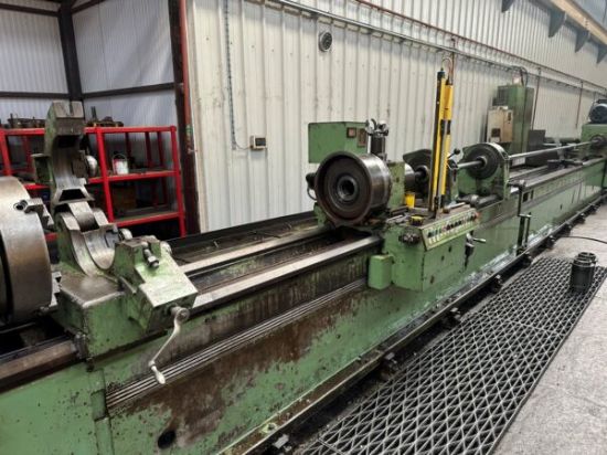 Heidenrich & Harbeck B3 SB Deep Hole Borer
10,000mm Capacity,
4 off Steady Rests
2 off Boring Bar