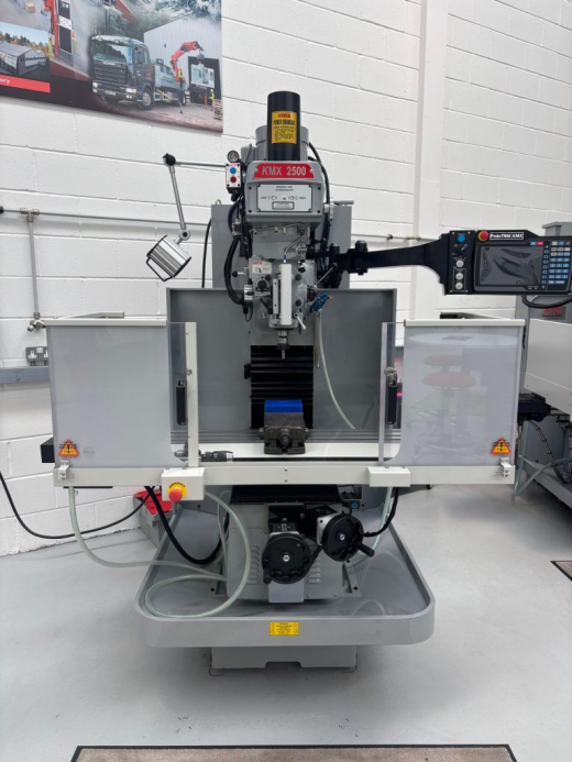 [div class=`dmach-acf-value `][p]• 3 Axis ProtoTRAK KMX Control 
• 4 Axis Digital Readout 
• R8 Spin