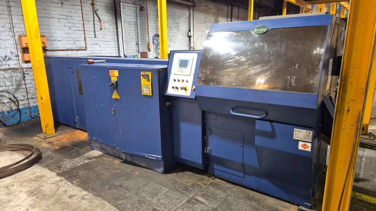 Automatic hydraulic sawing machine for round, square and rectangular steel or non-ferrous metals 10-