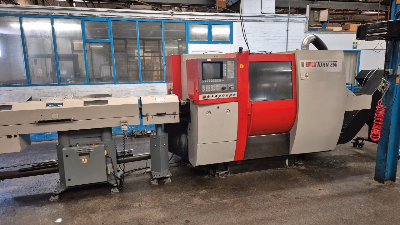 turning length: 600 mm
greates pass round over bed: 600 mm
swing diameter over face slide: 360 mm

