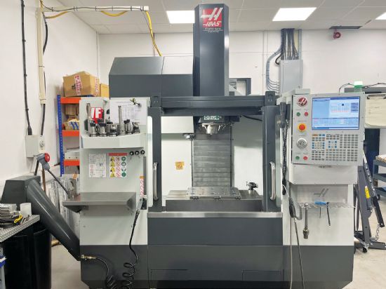 Haas control, 
table size 915 x 355mm, 
travels X/Y/Z 762/406/508mm, 
spindle speeds ~12,000rpm, 