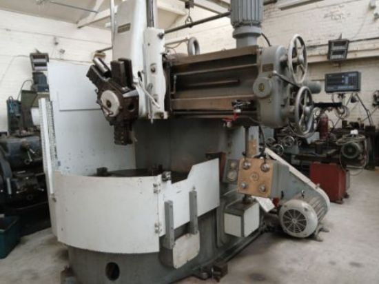 Serial No: 5103+3, c/w 4 Jaw Independent Chuck, Boring Bars
