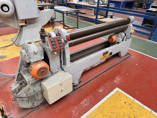 Length 1800mm, power rise & fall, safety kick STOP bar, manual drop end