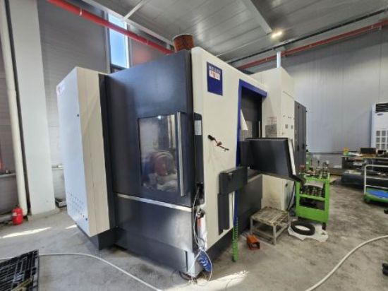 The 2019 Heller HF-5500 is a versatile 5-axis horizontal machining centre built for precision, speed