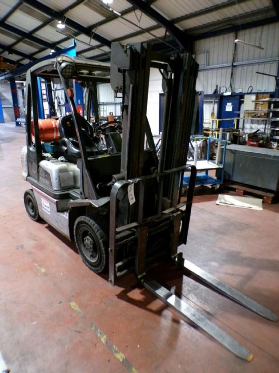 model variation UDO2A25PO, 
capacity 2500kg, 
max lift height 3000mm, 
Chassis No. UDO2E 705668 (