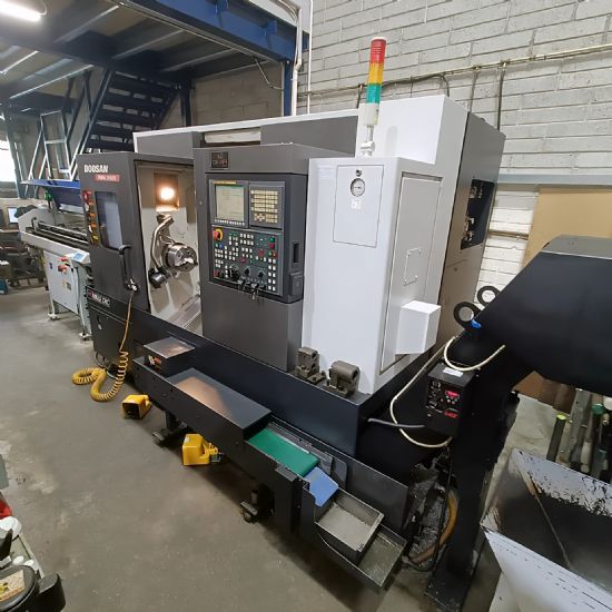 Maximum turning diameter 406mm, Maximum turning length 520mm, bar capacity 65mm, Y axis -/+ 51mm, Sp