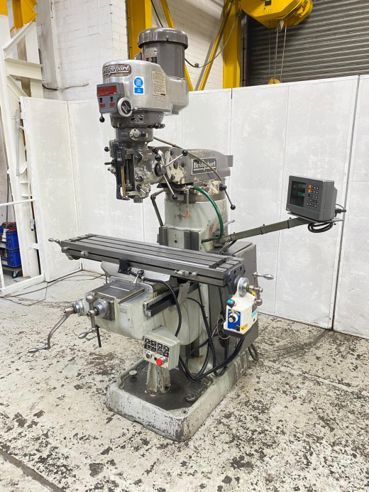 Bridgeport BR2J2 Turret Milling Machine
Digital Readout
Spindle Taper R8
Table Size 1065 x 230mm