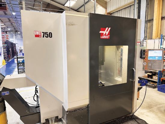 Haas CNC control, 
table 630mm x 500mm, 
travels X=762, Y=508, Z=508mm, 
C-axis 360º rotation, 
