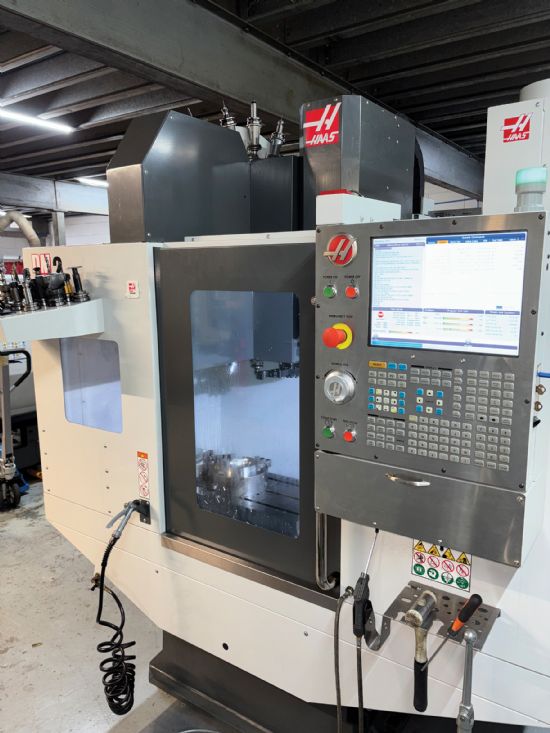 Ultra-high specification including: 
60m rapids, 
15k, 40hp spindle
4th axis interface, 
5th axi