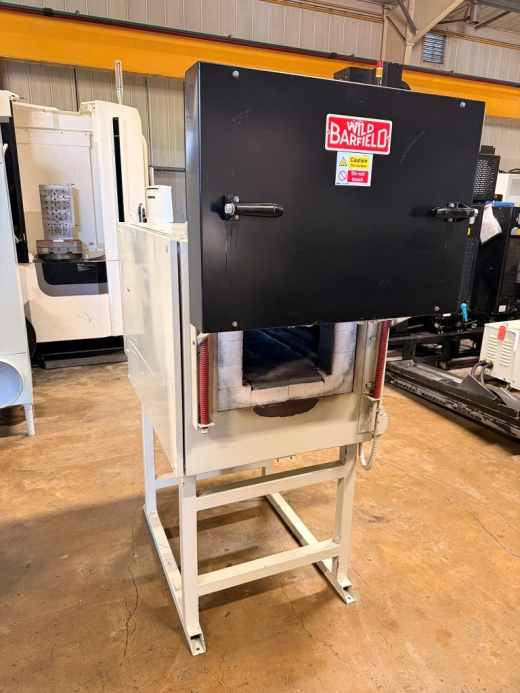 Used Wild Barfield Electric Oven, Model HGP22, s/nDAO41, Electric, Maximum Working temperature 1,200