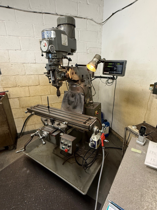 Spindle R8, speeds 50-3750rpm, table size 1067 x 229mm, travels 762 x 406 x 305mm, quill travel 127m