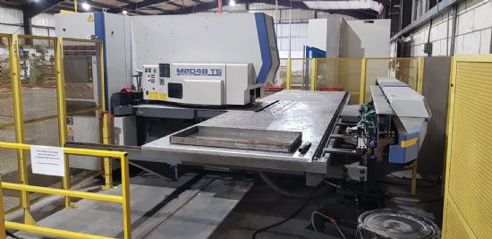 Year 2017. 
Fanuc 30i touch screen control, 
20-ton capacity, 
sheet size (with one reposition) 1