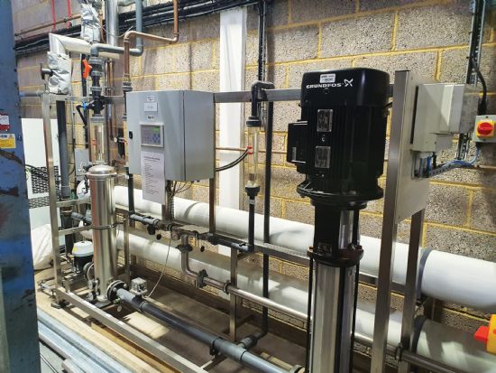 11kW, RO1000 control, 
FHD filter, 
Grundfos motor / pump, 
2,660ltr/hr min concentrate flow rate