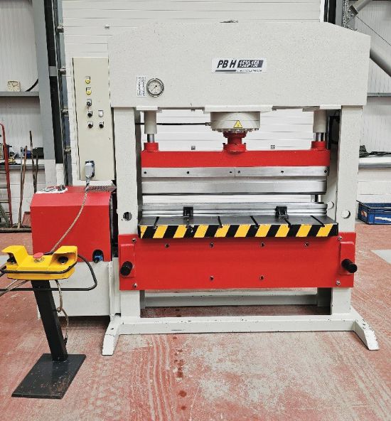 New 2016. 
150-ton bending pressure, 
1,520mm bed length, 
control, 
downstroking, 
hydraulic, 