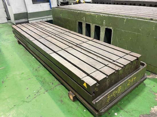 3,271mm x 914mm x 360mm. 
Weight 2.4 tons