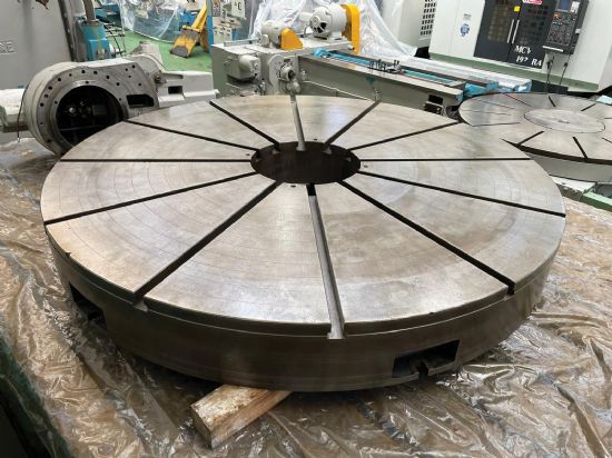 2,540mm dia. x 310mm thick. 
Weight 4 Tons 