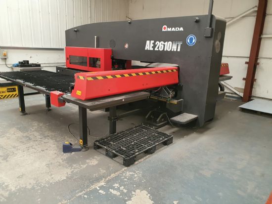 Fanuc Series 311-P Model B control, 
19kVA, 
200kN punch force, 
45-tool turret, 
2,500 x 1,525m
