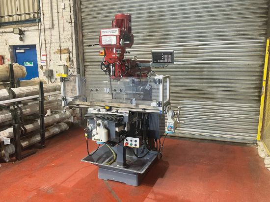 New 2017. 
Table size 1,370 x 254mm, 
long travel 920mm, 
40 ISO spindle with speeds 70-3,600rpm.