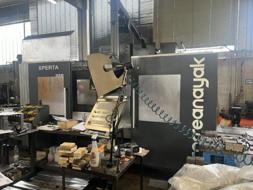 X-Y-Z axis travels: 2,500 x 1,000 x 1,000 mm
Table: 2,300 x 1,000 mm
Maximum table load: 4,500 kg